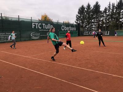 FUSSBALLTENNIS DER FEINEN ART