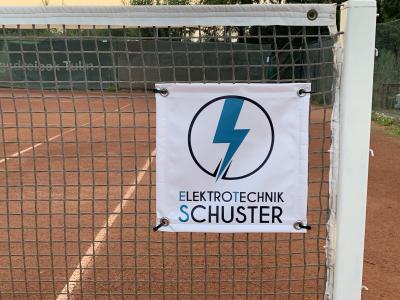 Neuer Netzsponsor am Centre Court - Elektrotechnik Schuster
